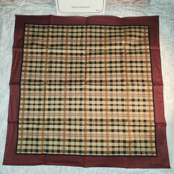 Hennessy COGNAC Original handkerchief 3pcs - Picture 5 of 10